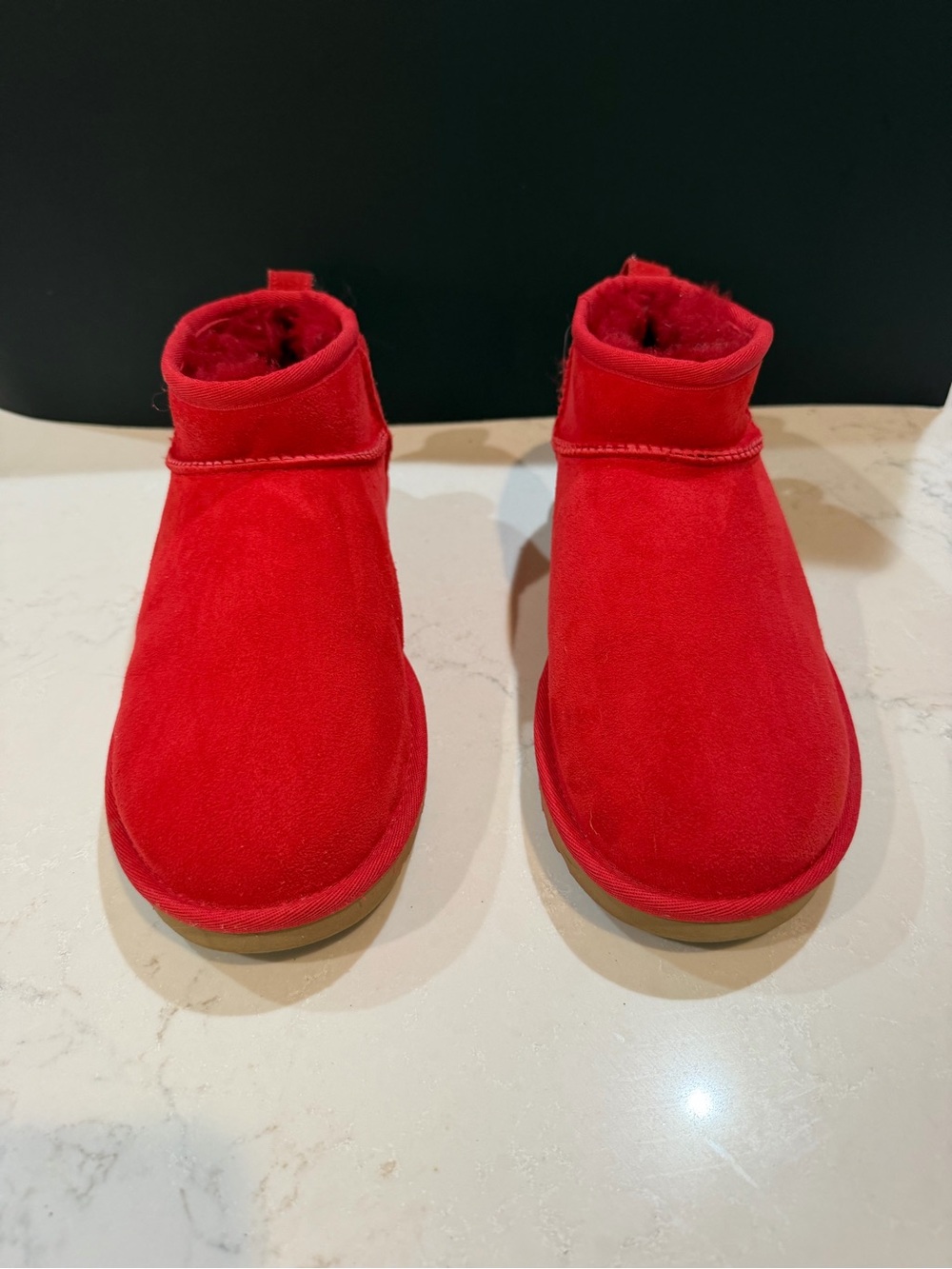 NWOT Samba Red Ultra Mini Ugg